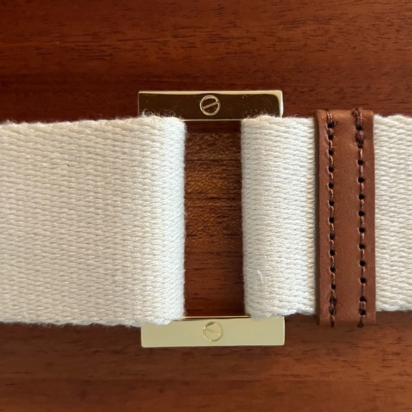 Tory Burch Removable and Adjustable Crossbody Bag Strap - Picture 3 of 6